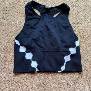 ZYIA Black cropped racer back tank top